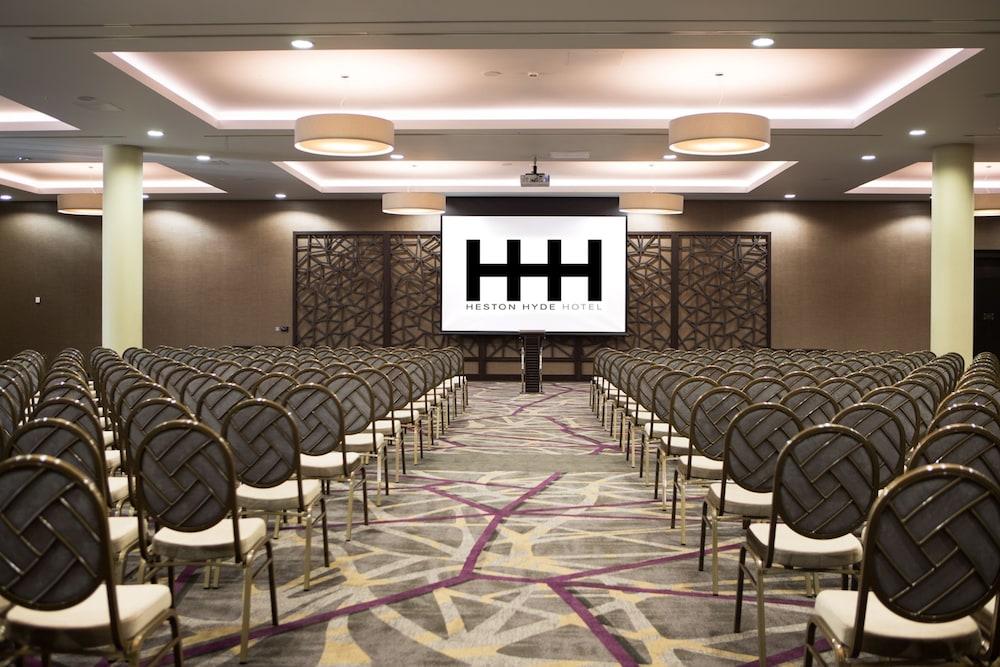 Hotel Heston Hyde