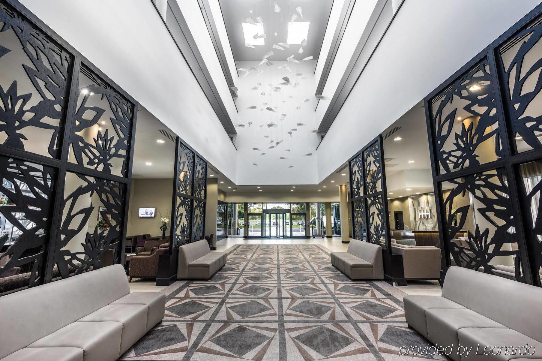 Hotel Heston Hyde 4*