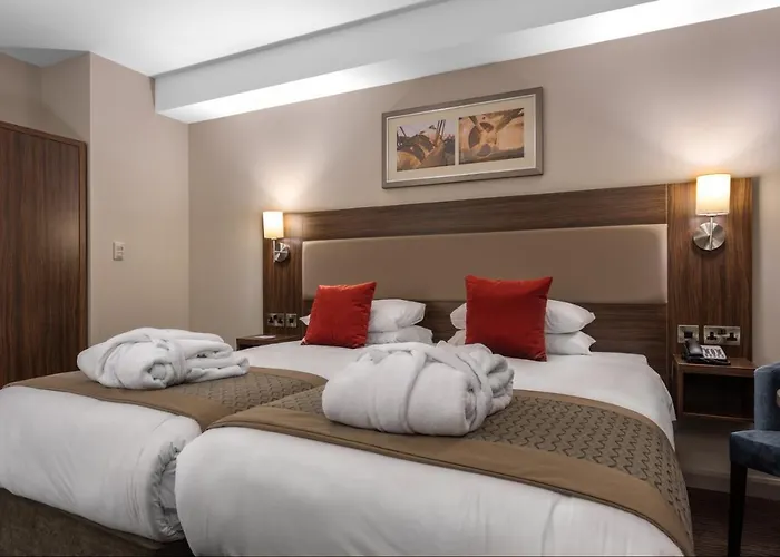 Heston Hyde Hotel